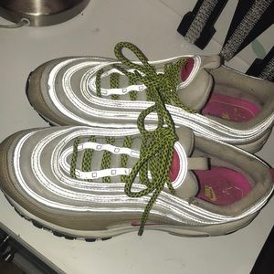 Women's AirMax 97 Size 9💚